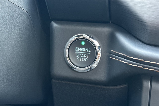 Vehicle image 23 of 26