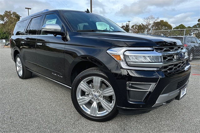 Vehicle image 2 of 26