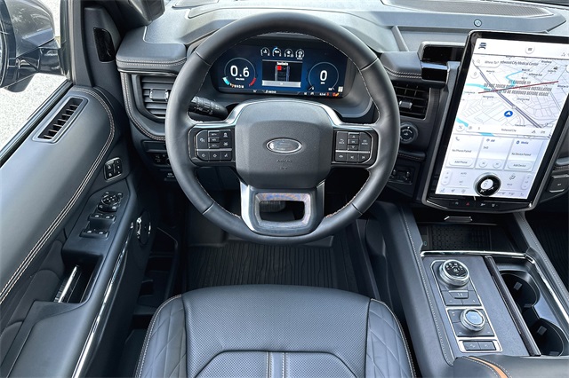 Vehicle image 13 of 26