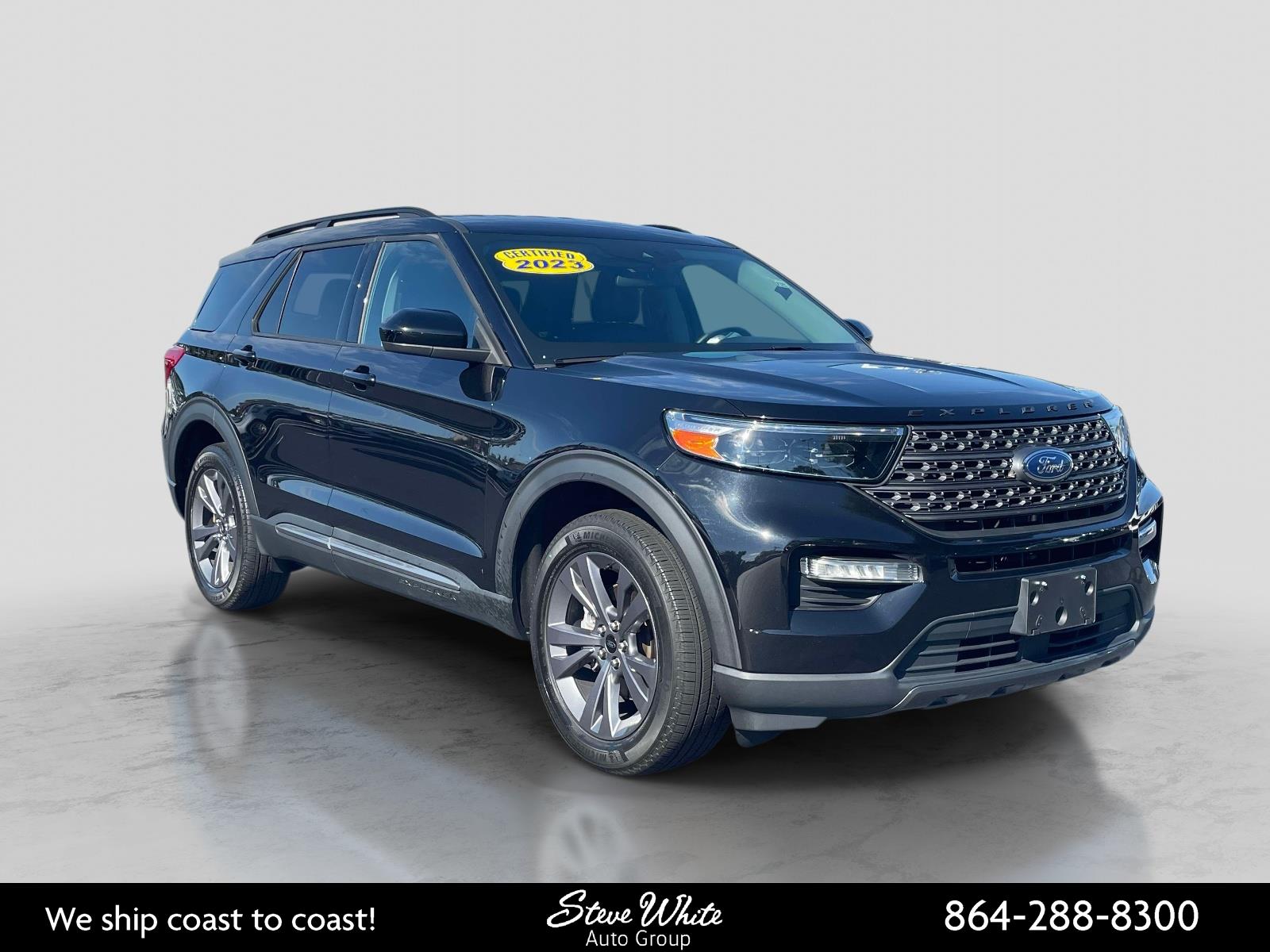 2023 Ford Explorer XLT Image 3 of 30