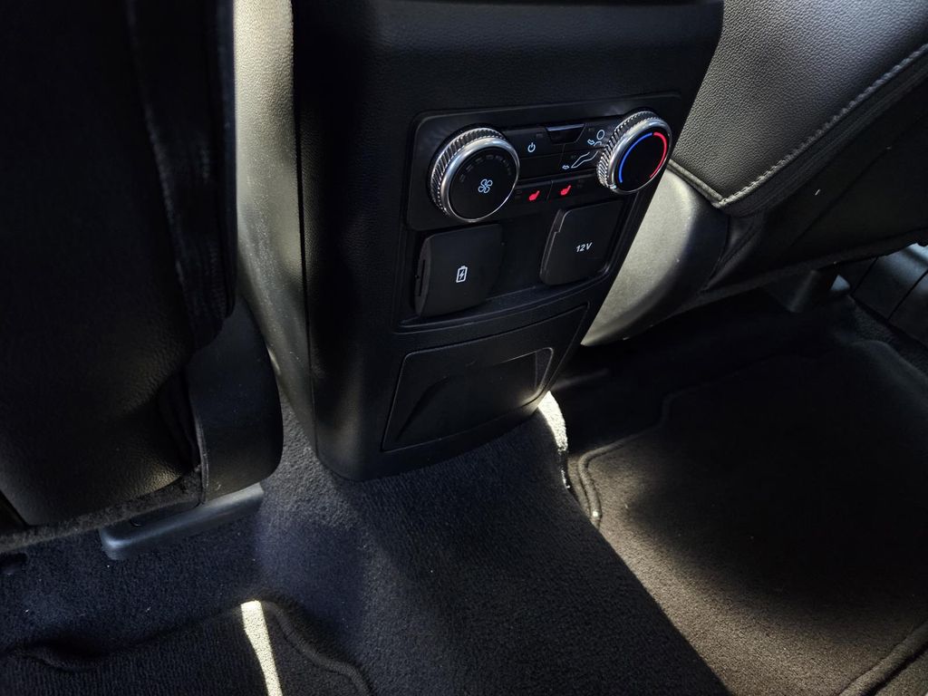 2023 Ford Explorer Limited Image 33 of 33