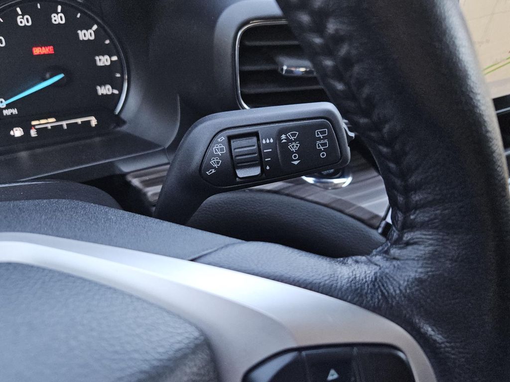 2023 Ford Explorer Limited Image 31 of 33
