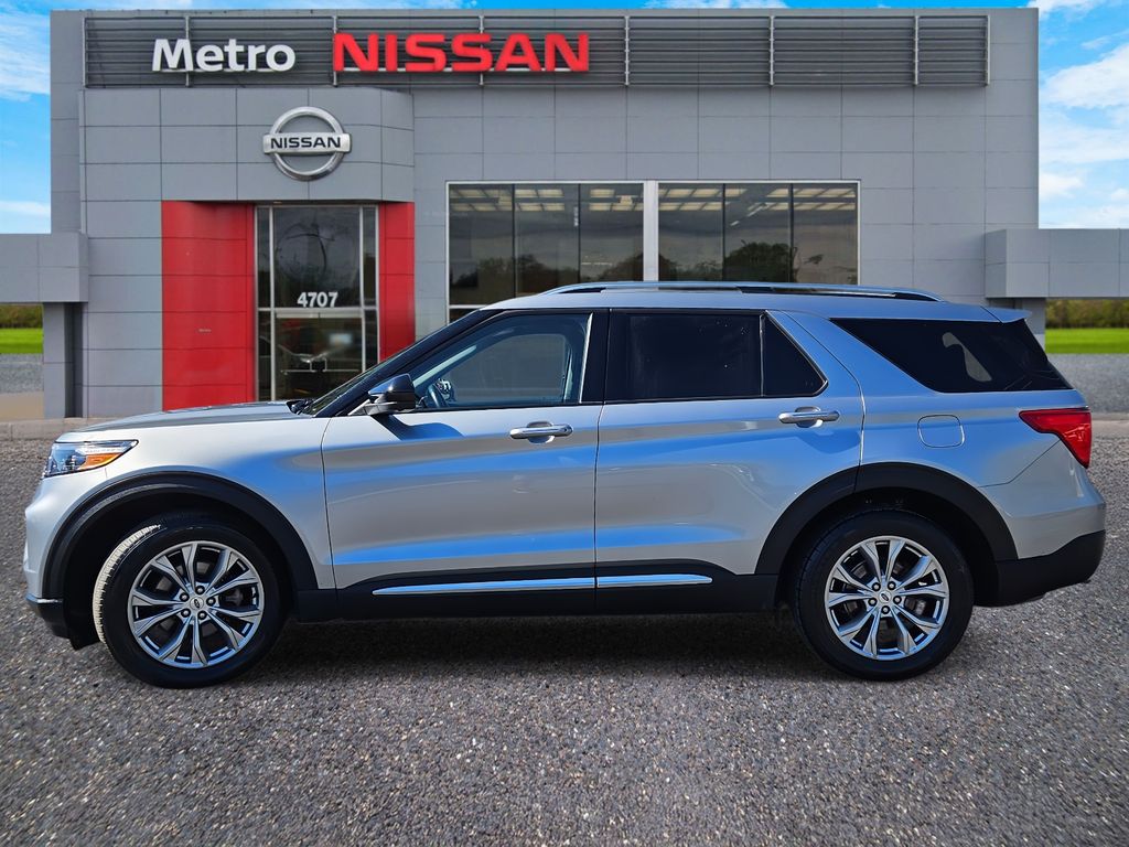 2023 Ford Explorer Limited Image 5 of 33