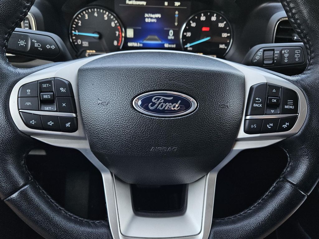 2023 Ford Explorer Limited Image 15 of 33