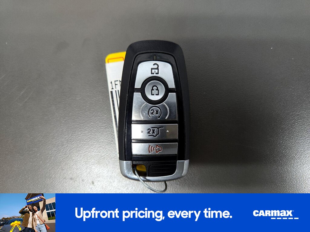 2023 Ford Explorer Limited Image 23 of 29