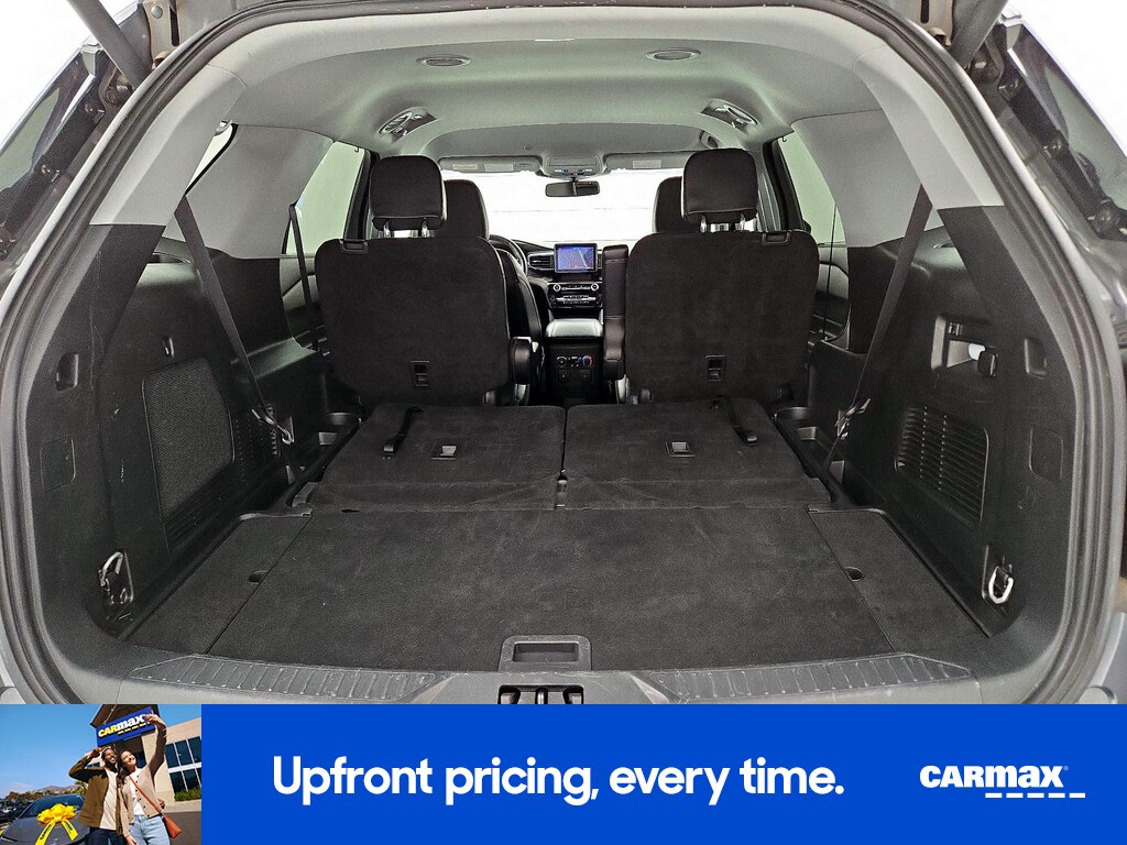 2023 Ford Explorer Limited Image 10 of 29