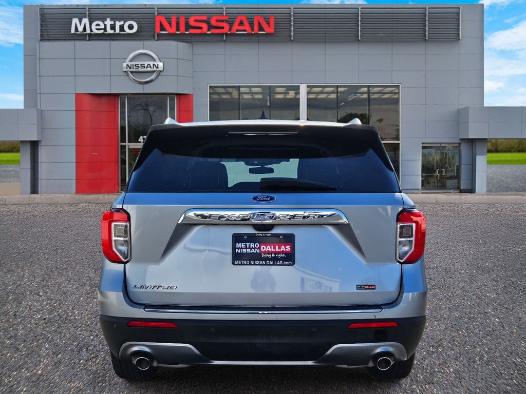 2023 Ford Explorer Limited Image 4 of 33