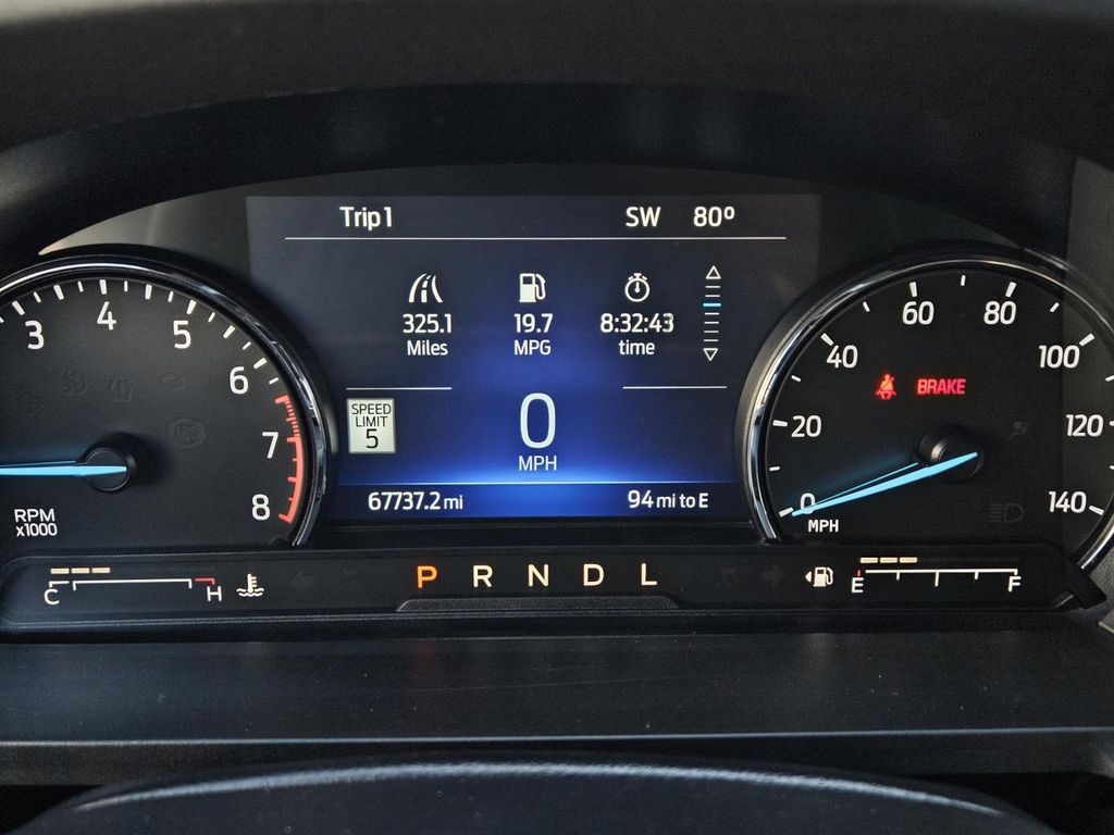 2023 Ford Explorer Limited Image 16 of 33