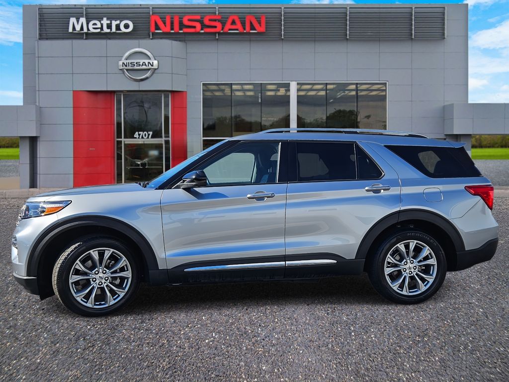 2023 Ford Explorer Limited Image 5 of 33