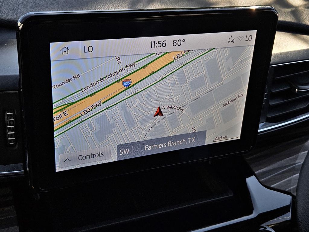 2023 Ford Explorer Limited Image 17 of 33