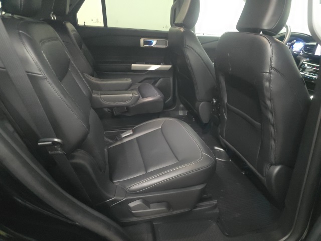 2023 Ford Explorer Limited Image 12 of 27