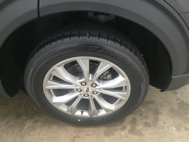 2023 Ford Explorer Limited Image 7 of 27