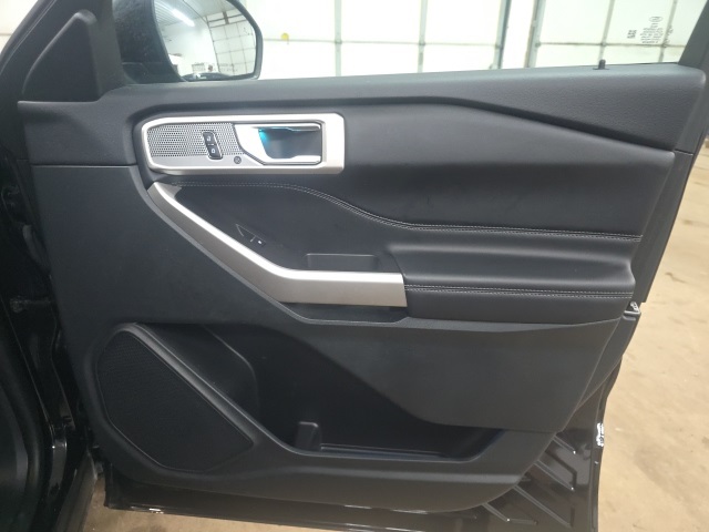 2023 Ford Explorer Limited Image 25 of 27