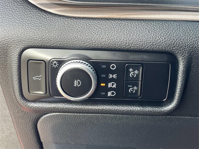2023 Ford Explorer Limited Image 26 of 36