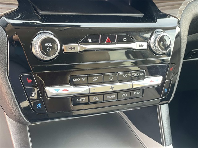 2023 Ford Explorer Limited Image 20 of 36