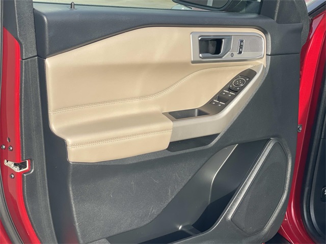 2023 Ford Explorer Limited Image 22 of 36
