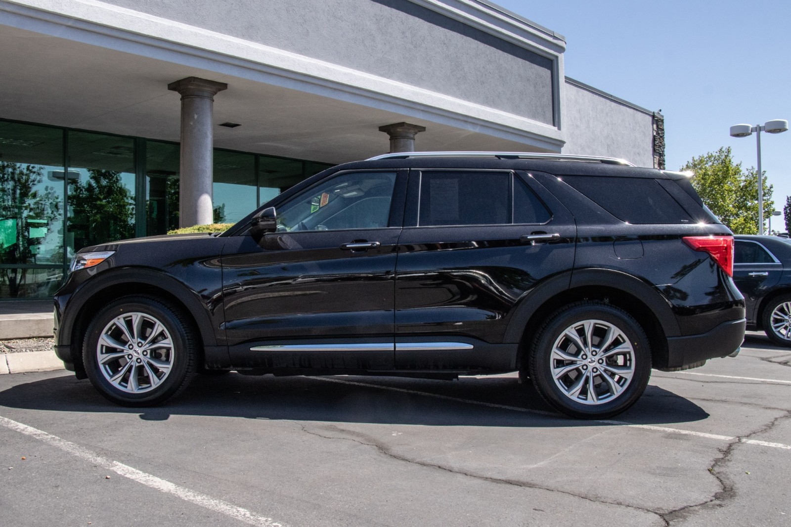 Vehicle image 7 of 26