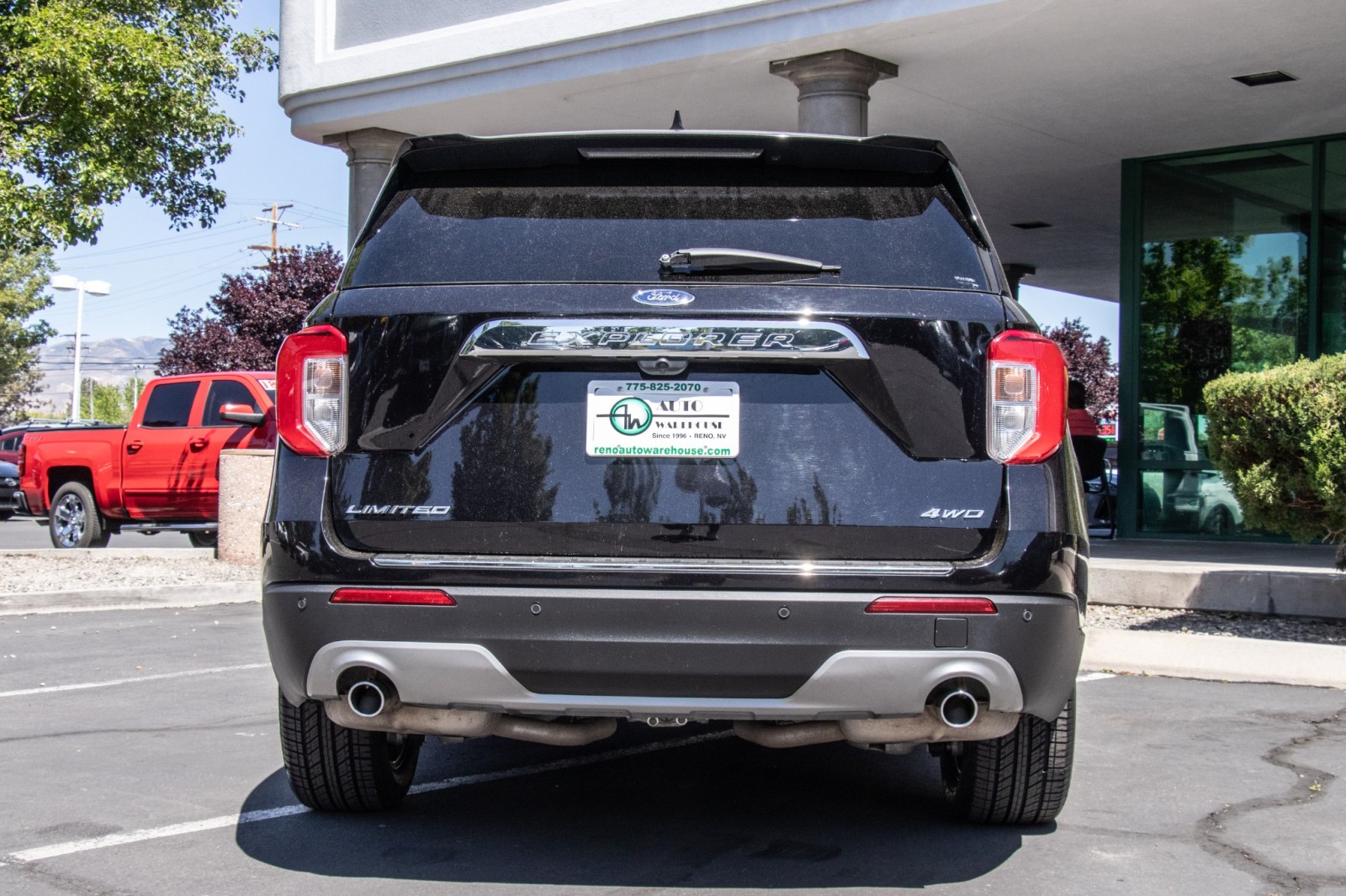 Vehicle image 8 of 26
