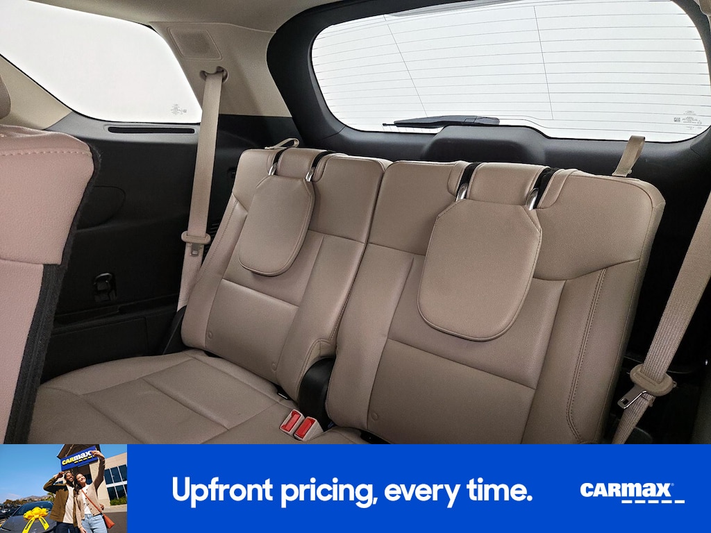 2023 Ford Explorer Limited Image 12 of 28