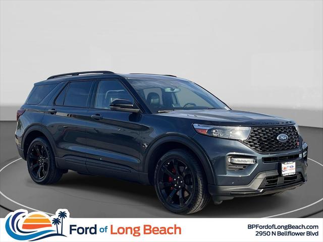 2023 Ford Explorer ST Image 2 of 25