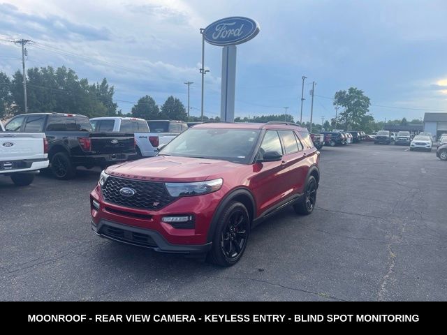 2023 Ford Explorer ST Image 1 of 37