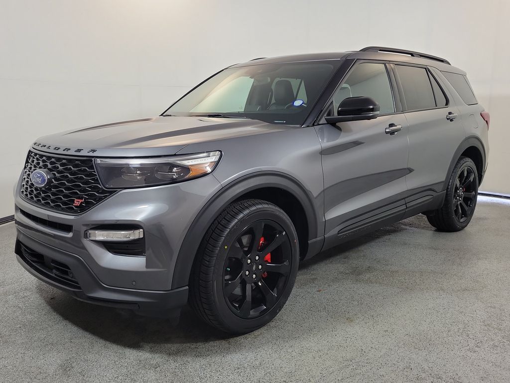 2023 Ford Explorer ST Image 1 of 26