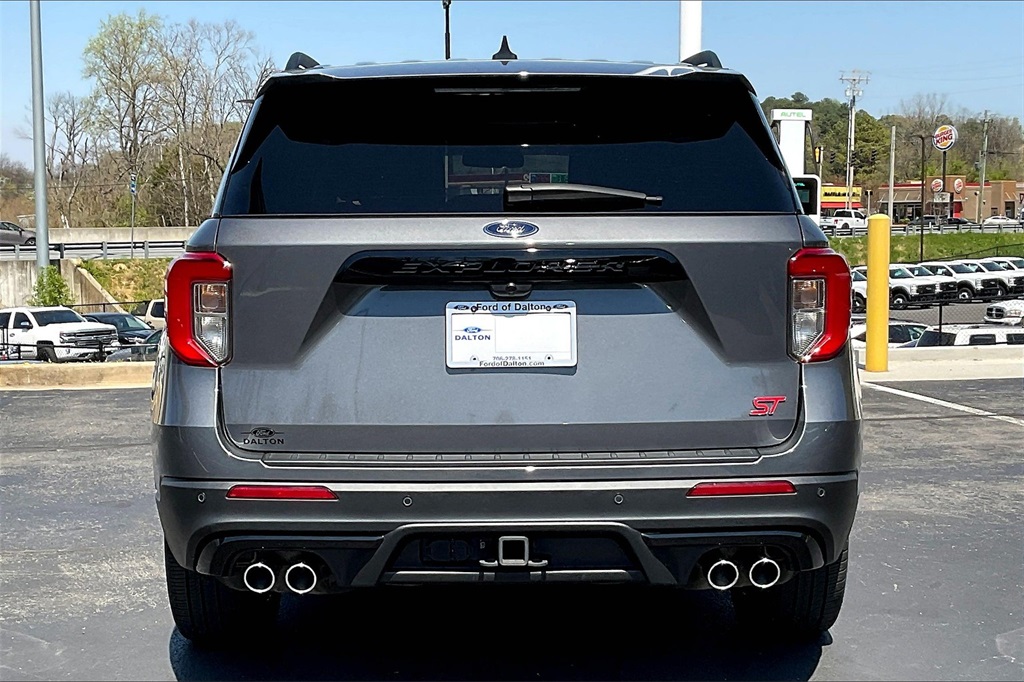 Vehicle image 4 of 30
