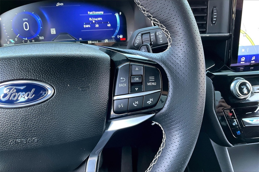 Vehicle image 15 of 30