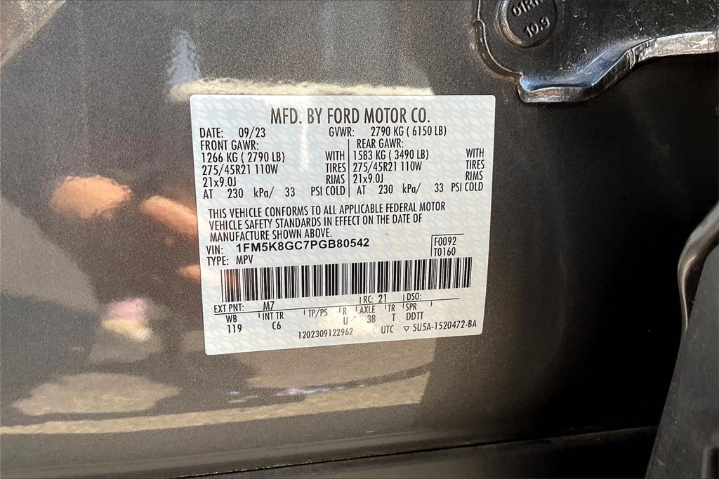Vehicle image 28 of 30