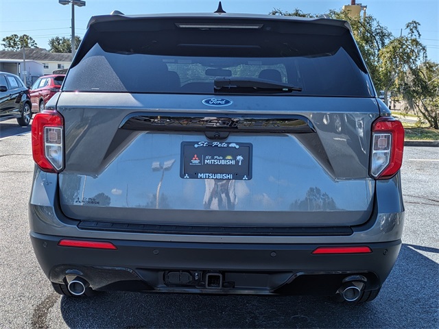 2023 Ford Explorer ST-Line Image 7 of 33