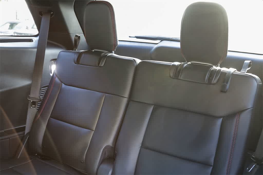 Vehicle image 19 of 27