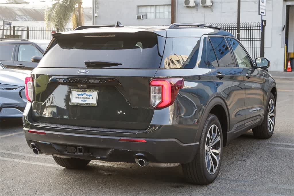 Vehicle image 4 of 27