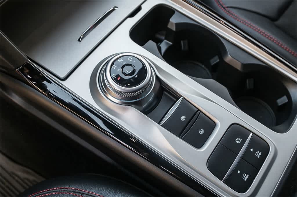 Vehicle image 20 of 27