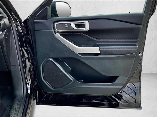 2023 Ford Explorer XLT Image 27 of 30