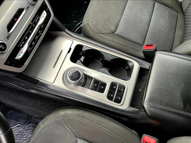 2023 Ford Explorer XLT Image 25 of 30