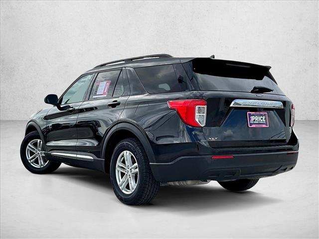 2023 Ford Explorer XLT Image 6 of 30