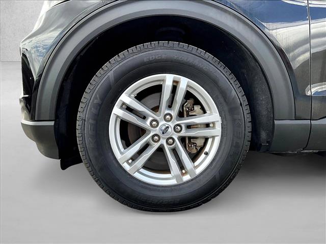 2023 Ford Explorer XLT Image 10 of 30