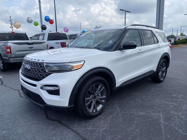 2023 Ford Explorer XLT Image 1 of 29