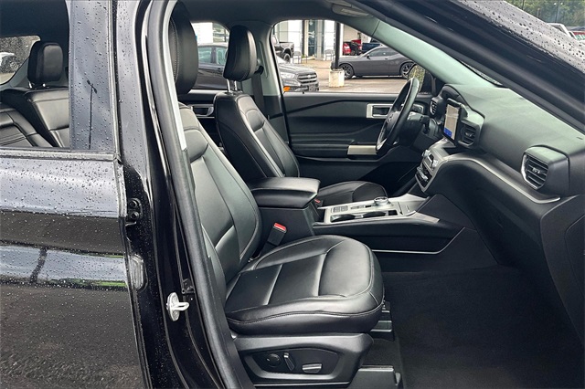 2023 Ford Explorer XLT Image 14 of 34