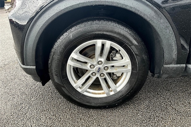 2023 Ford Explorer XLT Image 9 of 34