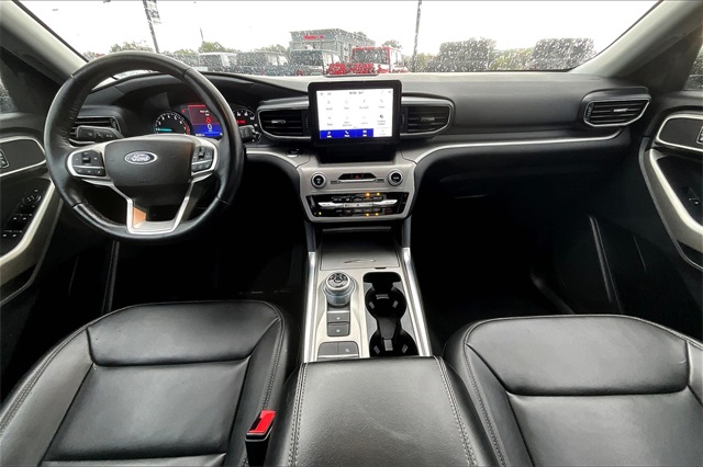 2023 Ford Explorer XLT Image 15 of 34