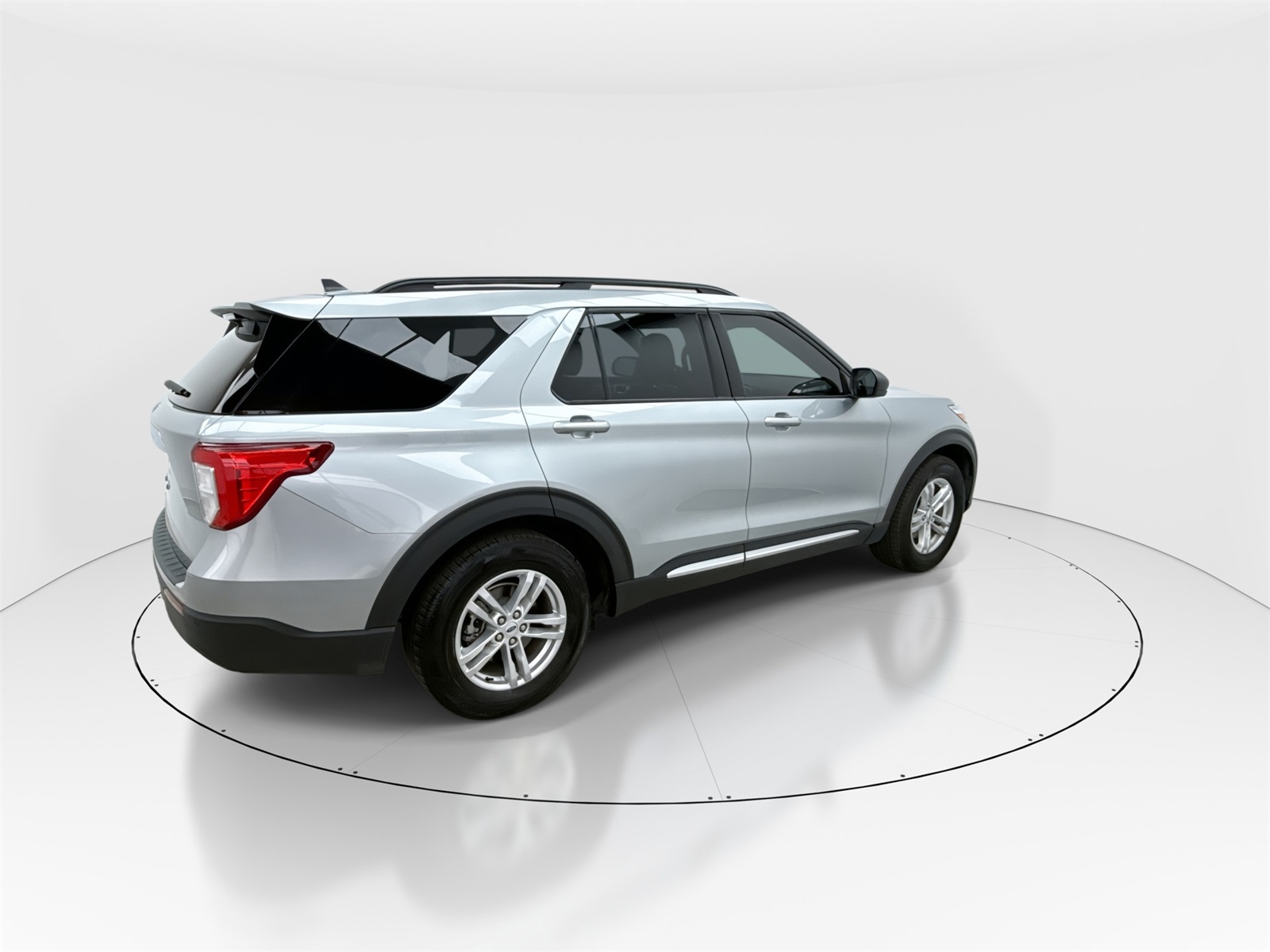 2023 Ford Explorer XLT Image 6 of 50