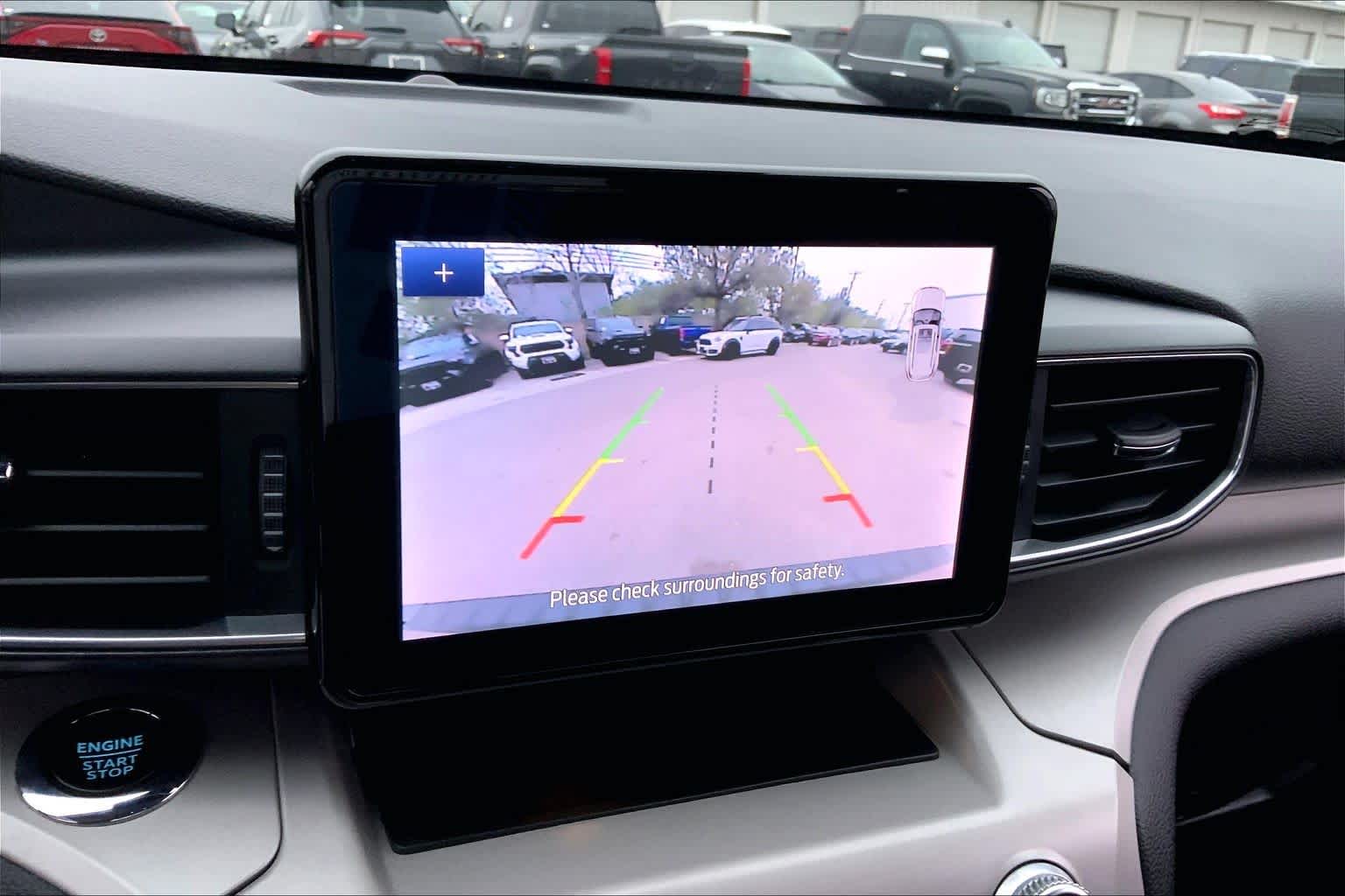 2023 Ford Explorer XLT Image 19 of 33