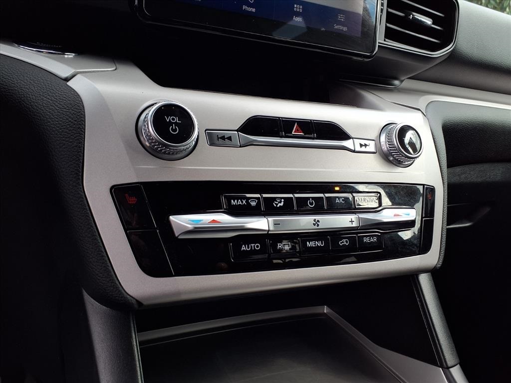 2023 Ford Explorer XLT Image 23 of 24