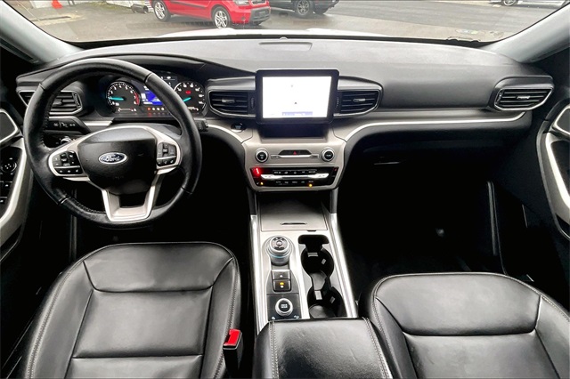 Vehicle image 15 of 36