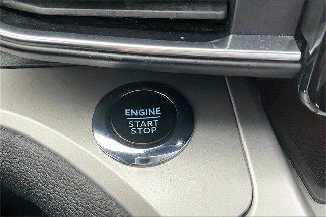 Vehicle image 26 of 36