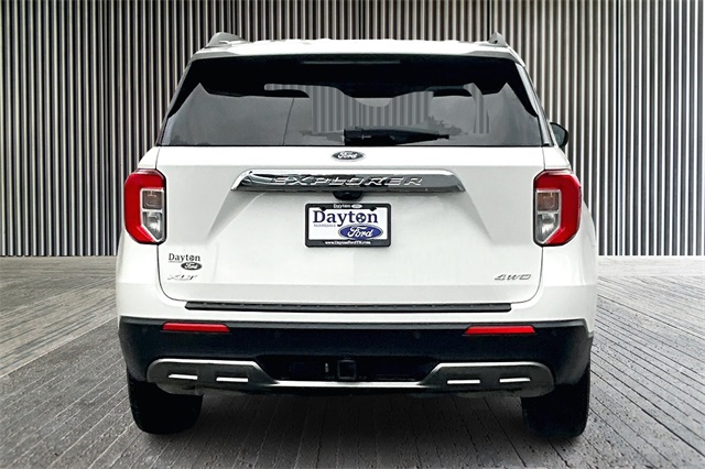 Vehicle image 4 of 36
