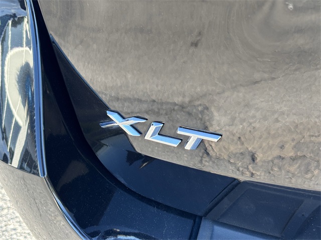 Vehicle image 25 of 26