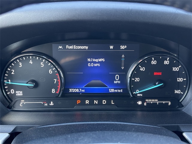 Vehicle image 22 of 26