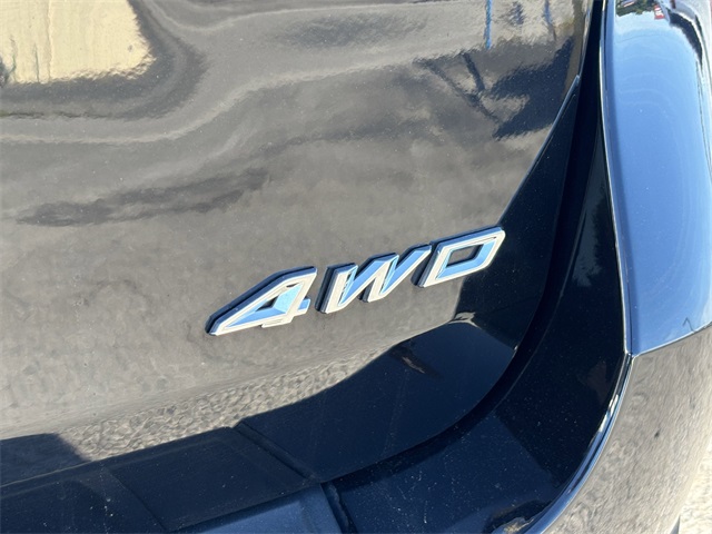 Vehicle image 10 of 26